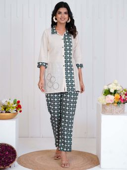 Autumnlane - Vibha Peacock Printed Co-Ord (Set of 2)