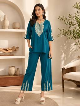 KOI SLEEPWEAR - Teal Embroidery Night Suit