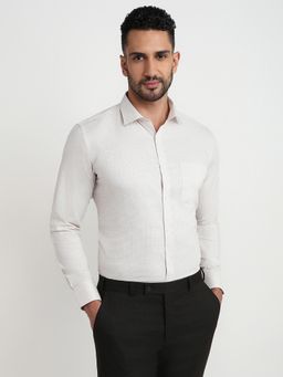 Park Avenue - Regular Fit Checkered Medium Fawn Full Sleeve Cotton Blend Shirt