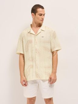 The Bear House - Mens Cream Relaxed Fit Paisley Print Shirt