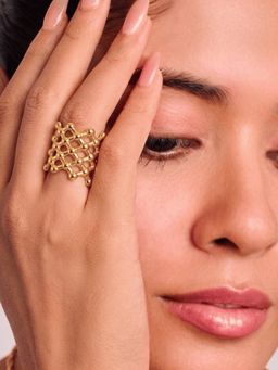 ELRA - 18K Gold Plated Golden Matrix Ring Stainless Steel Waterproof & Anti-Tarnish