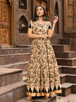 Vinya - Kajal Black Fit and Flare Dress