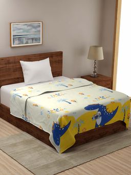 HOSTA HOMES - 210 Gsm Microfibre Filled Cartoon Geometric Reversible Comforter - White