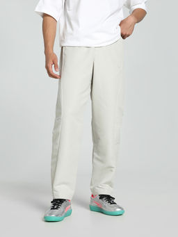 Puma - Unisex White Untergrund Celebrator Oversized Fit Trackpant
