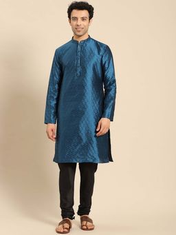 Amodh by Kisah - Men Navy Blue Kurta (Set of 2)