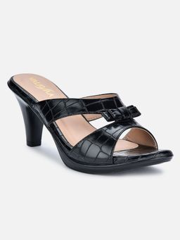 VALIOSAA - Black Textured Heels