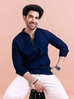 KISAH - Men Blue Solid Denim Short Kurta