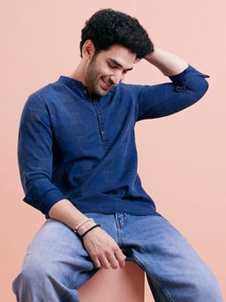 KISAH - Men Blue Textured Denim Short Kurta