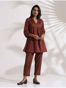 trueBrowns - Brown Cotton Print Pleated Co-Ord (Set of 2)