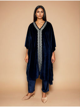 trueBrowns - Navy Blue Velvet Embroidered Kaftan Kurta with Pant (Set of 2)