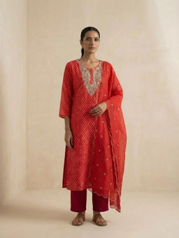 DEVRI - Women Red Scarlet Bloom Silk Kurta with Pant and Dupatta