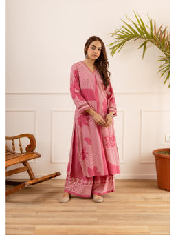 DEVRI - Women Sana German Rayon Printed Pink Kurta with Pant