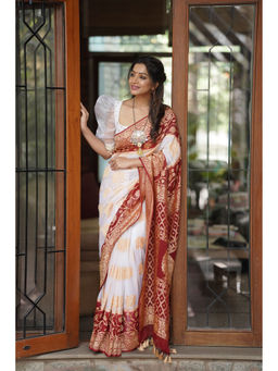 Shobitam - Ivory Floral Border Banarasi Georgette Saree with Unstitched Blouse