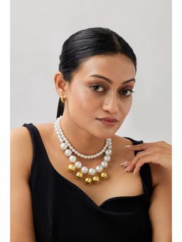 AMOSSH - Mela Statement Pearl Necklace With Textured Gold Beads