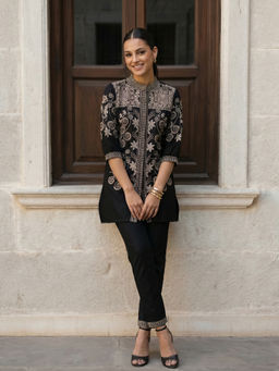 ZUMMER - Black Embroidered Co-Ord Set