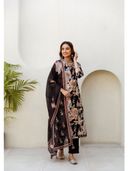 Black color option, Sold out, Currently selected