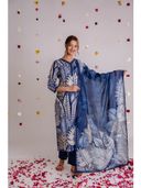 Blue color option, Currently selected