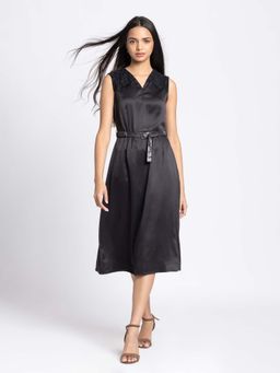 SHAYE - Black Solid Sleeveless Casual Dress with Belt