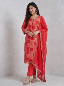 Gajra Gang - Red Geometric Jacquard Embroidered Kurta with Pant & Dupatta