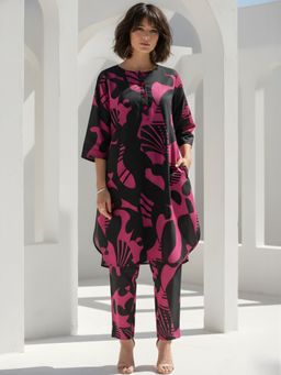 Dora Dori - Abstract Printed Kurta & Pant (Set of 2)