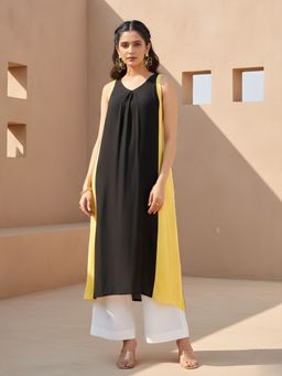 Dora Dori - Yellow and Black Coloblock V-Neck Sleeveless Kurta