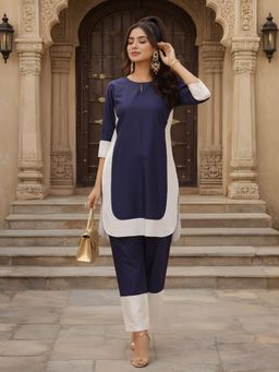 Dora Dori - Women Blue Chanderi Round Neck Kurti with Pant