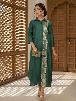 Dora Dori - Women Green Chanderi Embroidered Dress