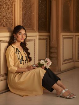 Dora Dori - Bronze Chanderi Hemline Kurta with Pant