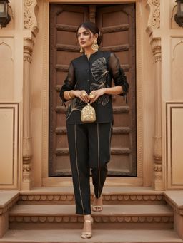 Dora Dori - Black Thread Work Mandarin Neck Co-Ord Set