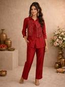 Maroon color option, Currently selected