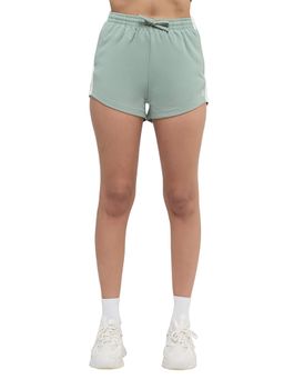 Hunnit - Women Mid Rise Relaxed Fit Cotton Casual Stripe Shorts With Pockets - Green