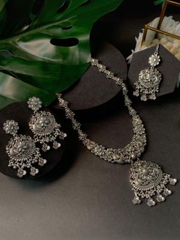 I Jewels - Stylish Boho Silver Oxidised Chain Pendant Long Necklace Set