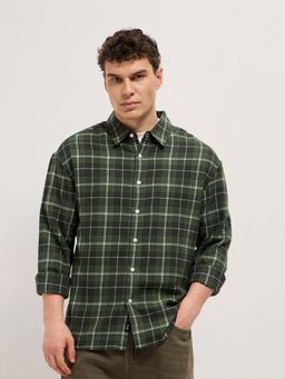 The Bear House - Men's Olive Relaxed Fit Checked Shirt