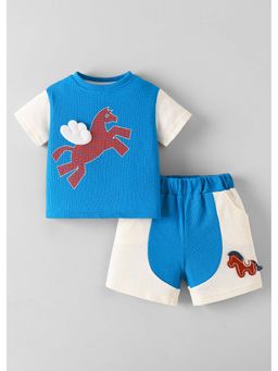Hopscotch - Textured Wing Applique T-Shirt with Shorts