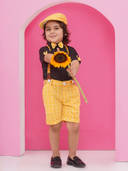 Yellow color option, Currently selected