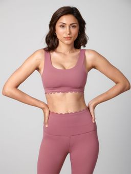 Strongr.Athleisure - Women Scallop Edge Berry Sports Bra
