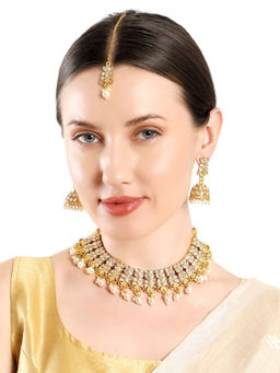 OOMPH - Kundan Jadau Ethnic Choker Necklace with Jhumka Earrings and Maang Tikka
