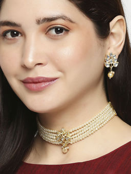OOMPH - Kundan and Pearls Multilayer Choker with Earrings
