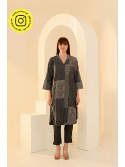Kameez - Black Printed Chanderi Kurta Set(Set of 2)