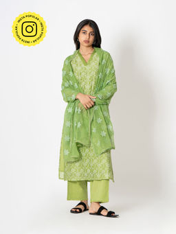 Kameez - Green Printed- Embroidered Chanderi Kurta with Pant and Dupatta (Set of 3)