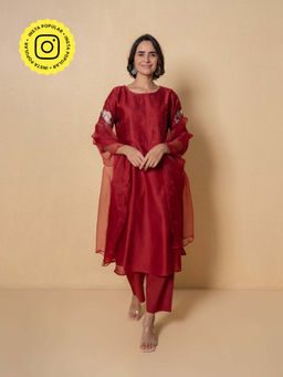 Kameez - Berry Red Embroidered Chanderi Kurta with Pant and Dupatta