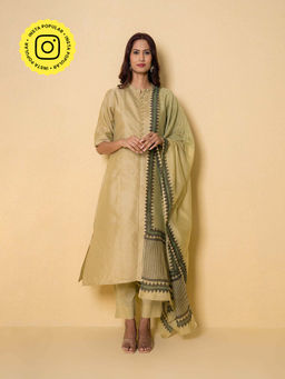 Kameez - Pear Green Print Chanderi Kurta With Pant And Dupatta