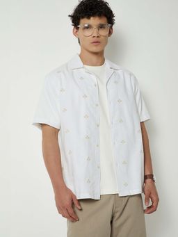 max - White Cotton Blend Half Sleeves Regular Fit Collar Neck Embroidered Shirt