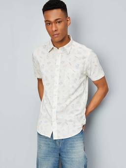max - White Cotton Blend Half Sleeves Regular Fit Collar Neck Printed Shirt