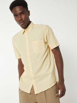max - Yellow Cotton Blend Half Sleeves Regular Fit Collar Neck Solid Shirt