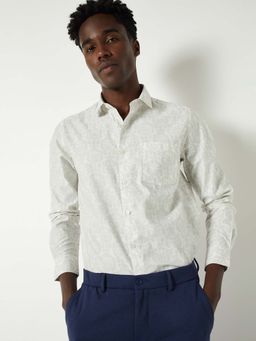 max - White Cotton Full Sleeves Regular Fit Collar Neck Printed Shirt