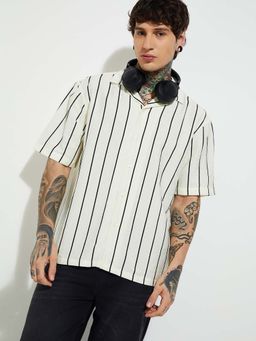 max - White Viscose Rayon Half Sleeves Regular Fit Collar Neck Stripes Shirt