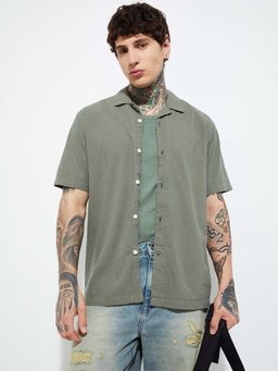 max - Green Cotton Half Sleeves Regular Fit Collar Neck Textured Shirt