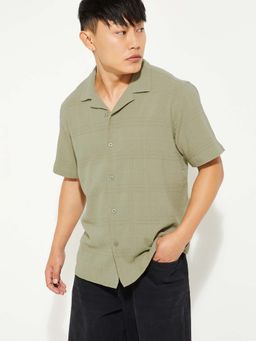 max - Green Viscose Rayon Half Sleeves Regular Fit Collar Neck Stripes Shirt