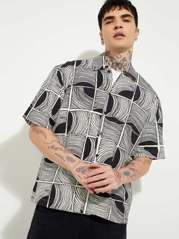 max - Black Viscose Rayon Half Sleeves Regular Fit Collar Neck Printed Shirt